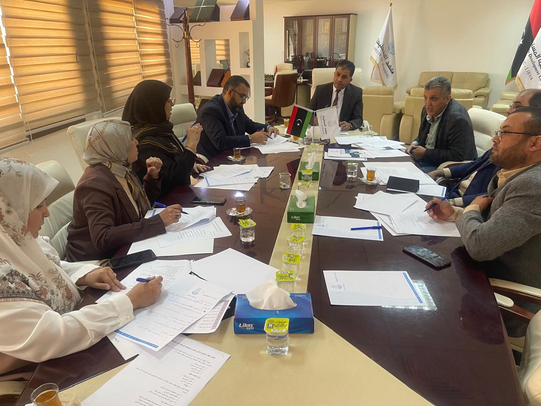 الاجتماع الأول للجنة المشرفة على مؤتمر ” اقتصاد الظل والتحول الذكي: الفرص والتحديات في ظل الذكاء الاصطناعي”